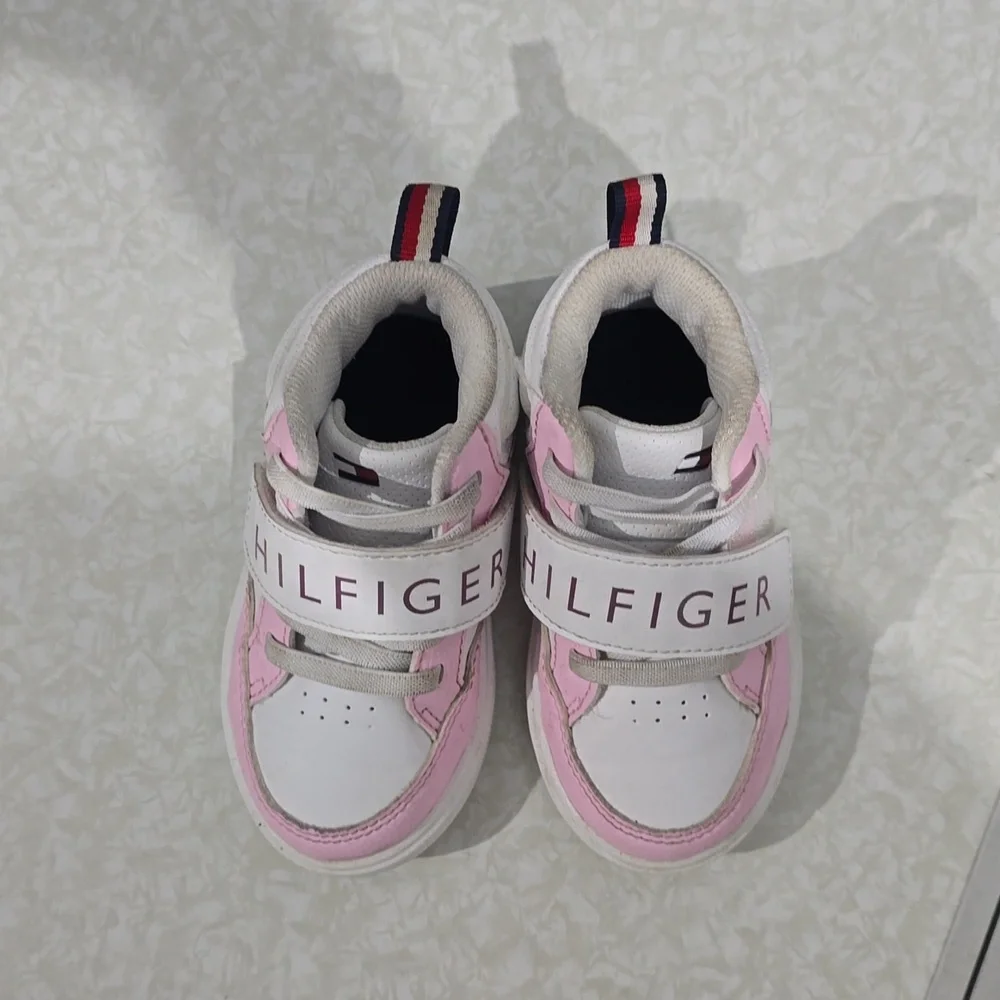 Tommy Hilfiger Pink White Purple High Top Sneakers‎ Size 6